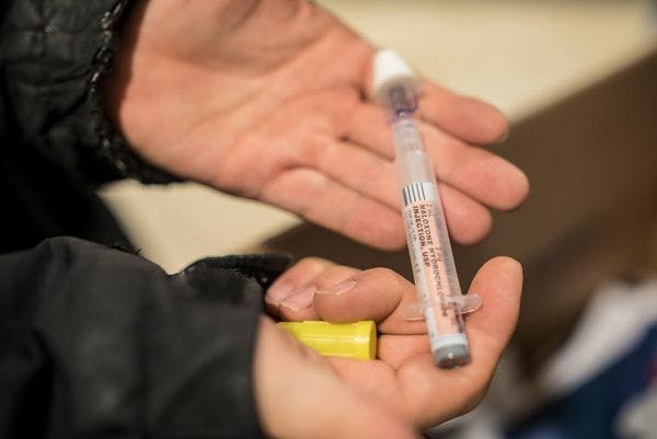 Pas de lien entre l’usage de Naloxone et les appels d’ambulance en Ecosse