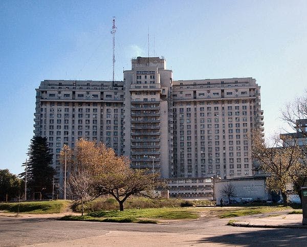 Hospital de Uruguay impulsa tratar a adictos a pasta base con marihuana