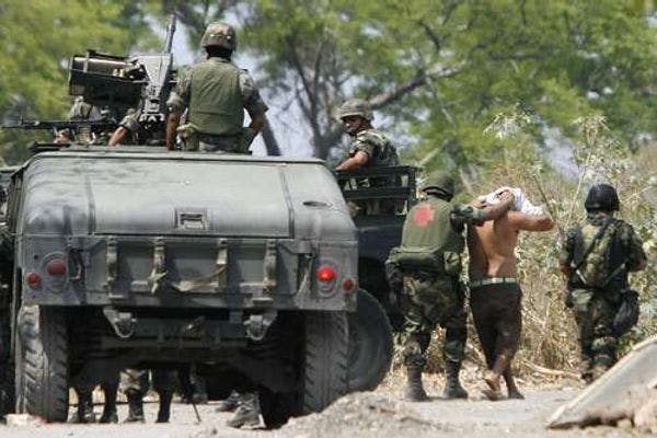 ¡115 organizaciones y 150 personas exigimos a los tres niveles de gobierno atender inmediatamente la situación de violencia que se está viviendo en la sierra de Guerrero!