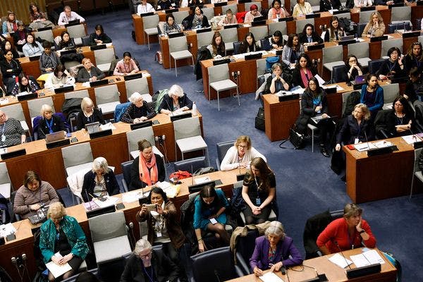 Comité de las ONU invoca a Ucrania a descriminalizar la tenencia de drogas.