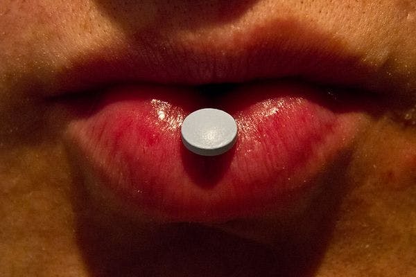 Nouvelles substances psychoactives en Australie : qui en fait usage, à quel point sont-elles répandues et d’où proviennent-elles ?