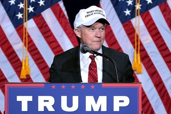 L’éloge que fait Jeff Sessions de DARE démontre qu’il ne peut tout simplement pas quitter les années 1980